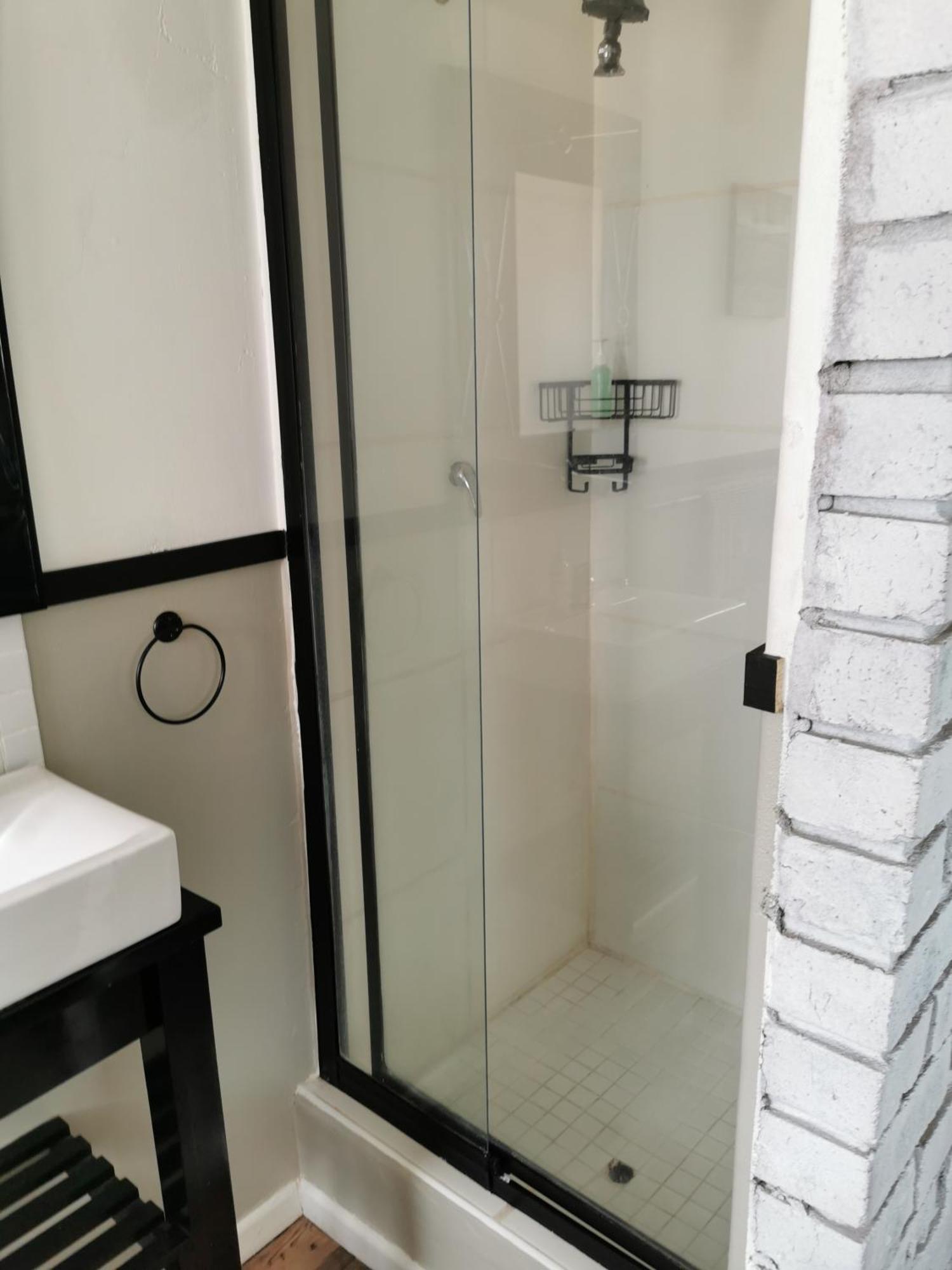 Tranquility Apartment Parow Bilik gambar
